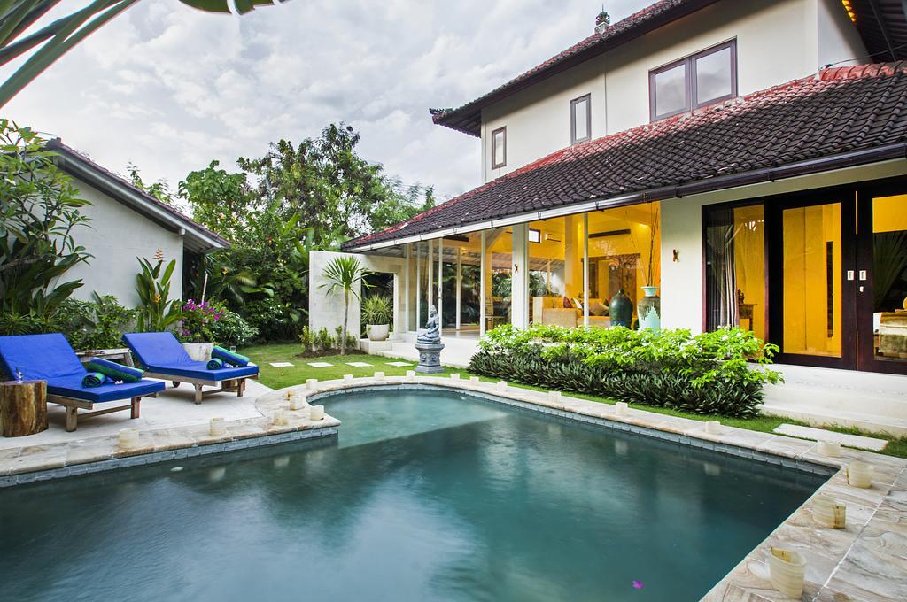 Villa Arushi Seminyak Extérieur photo